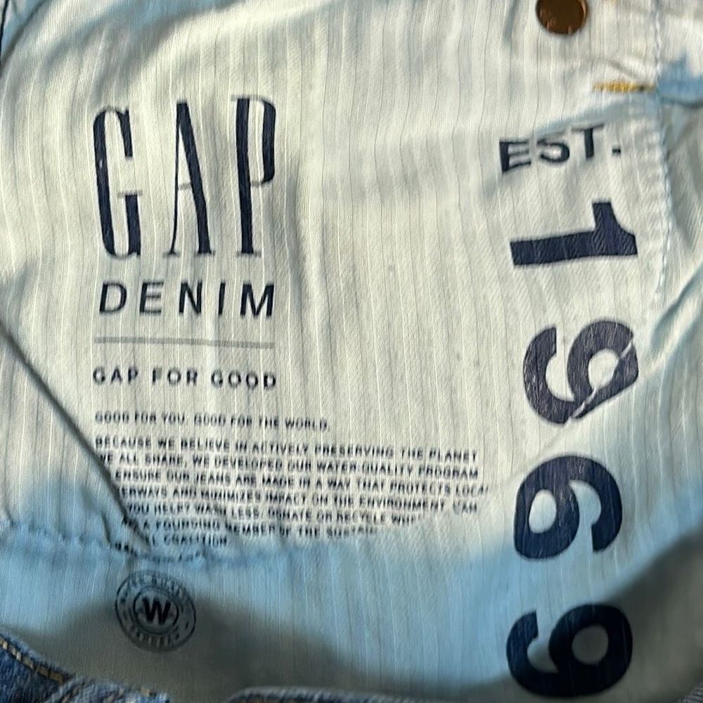 Gap Button down shorts Size 6 waist: 28 inches - Picture 8 of 12